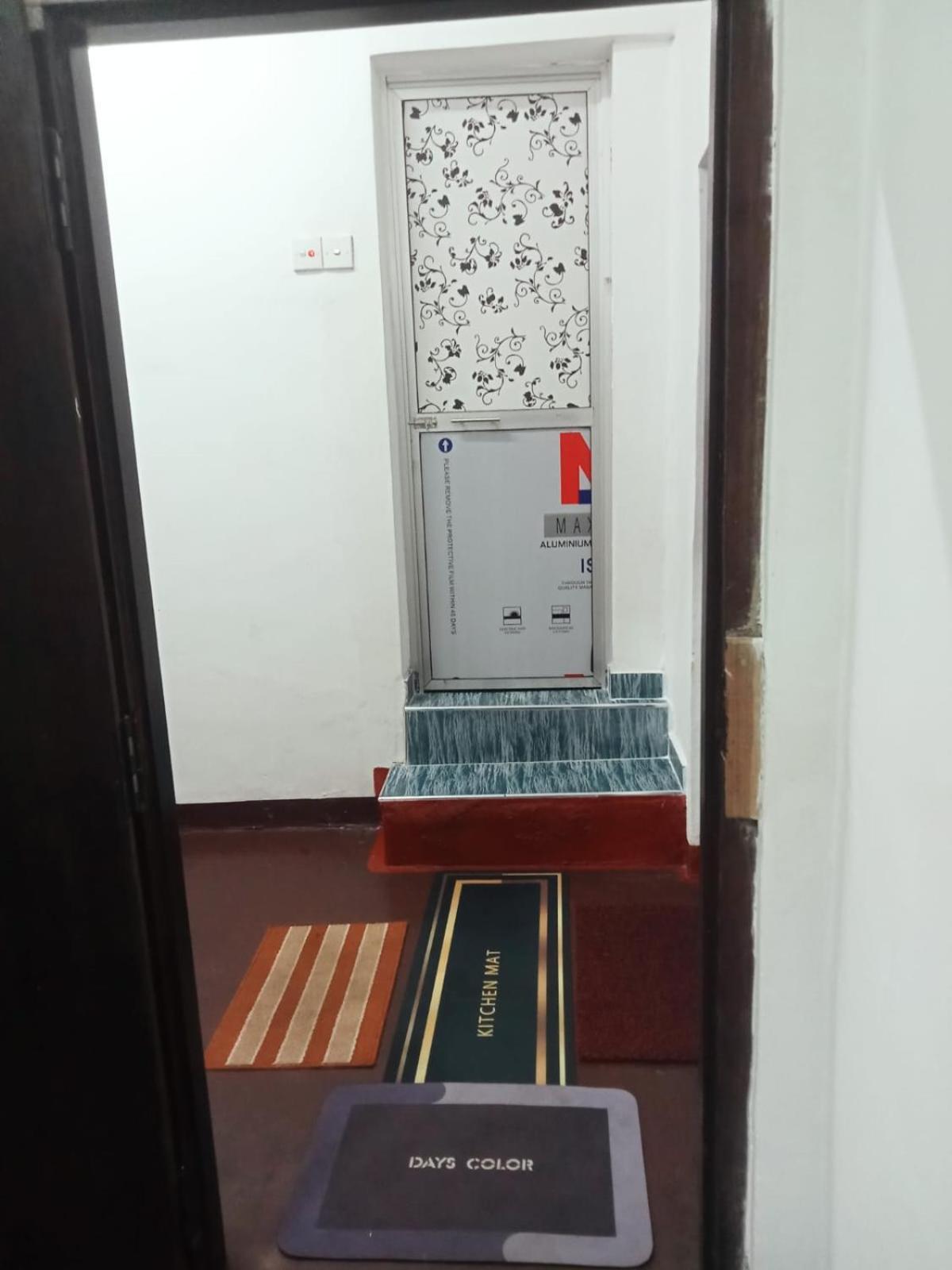 Lake Classical Guest House Kandy Bagian luar foto