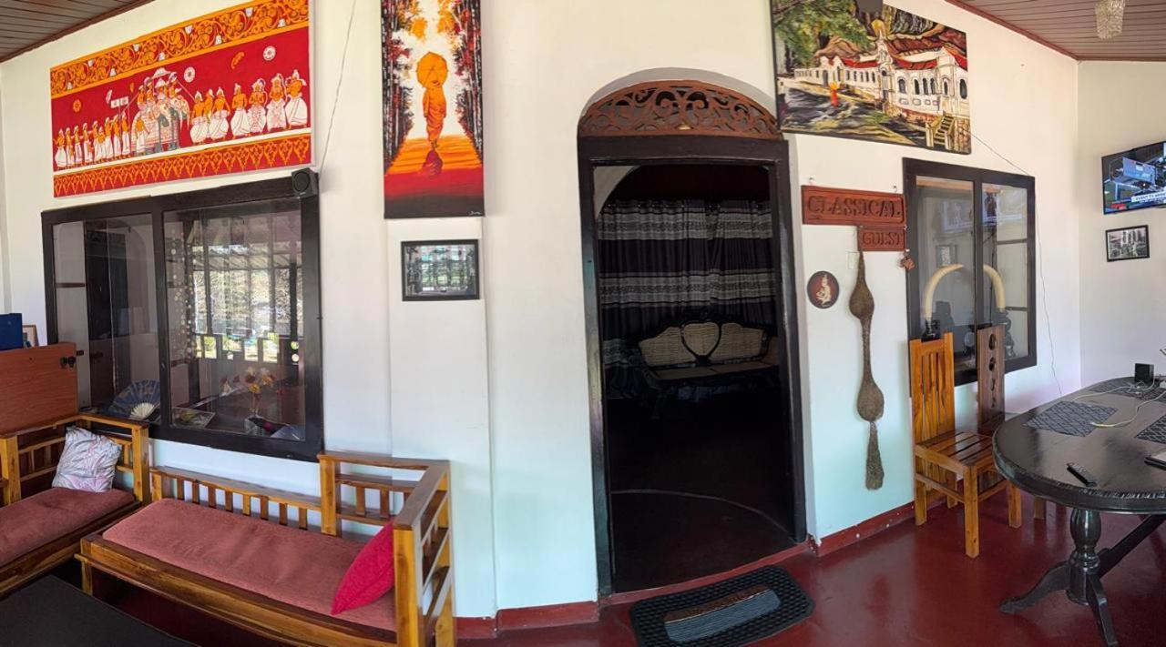 Lake Classical Guest House Kandy Bagian luar foto